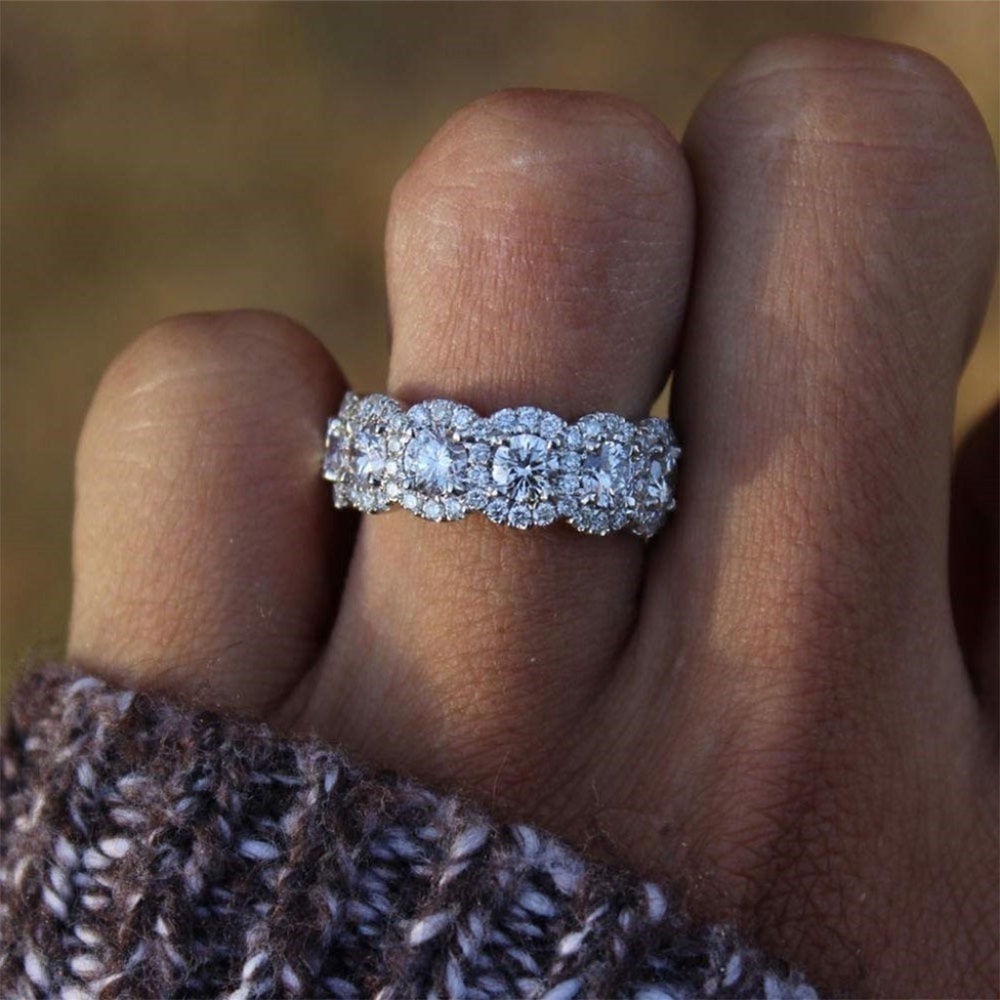 *AOIFE* Silver x Rhinestone Fashion Ring Size 9